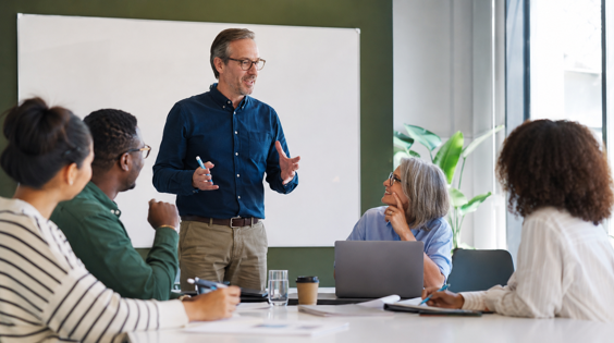 Staff Management Training: Turning Good Managers into Confident Leaders